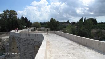 tarihi aspendos köprüsü