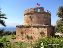 antalya kaleiçi ve hıdırlık kulesi