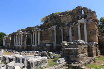 side anıtsal çeşme